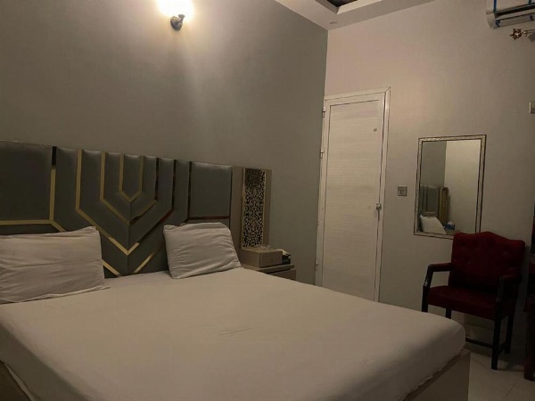 Elegant Guest House Karachi image 15
