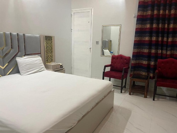 Elegant Guest House Karachi image 20