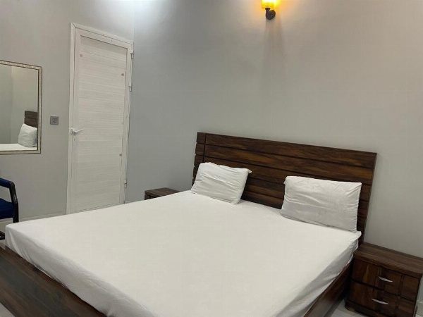 Elegant Guest House Karachi image 23